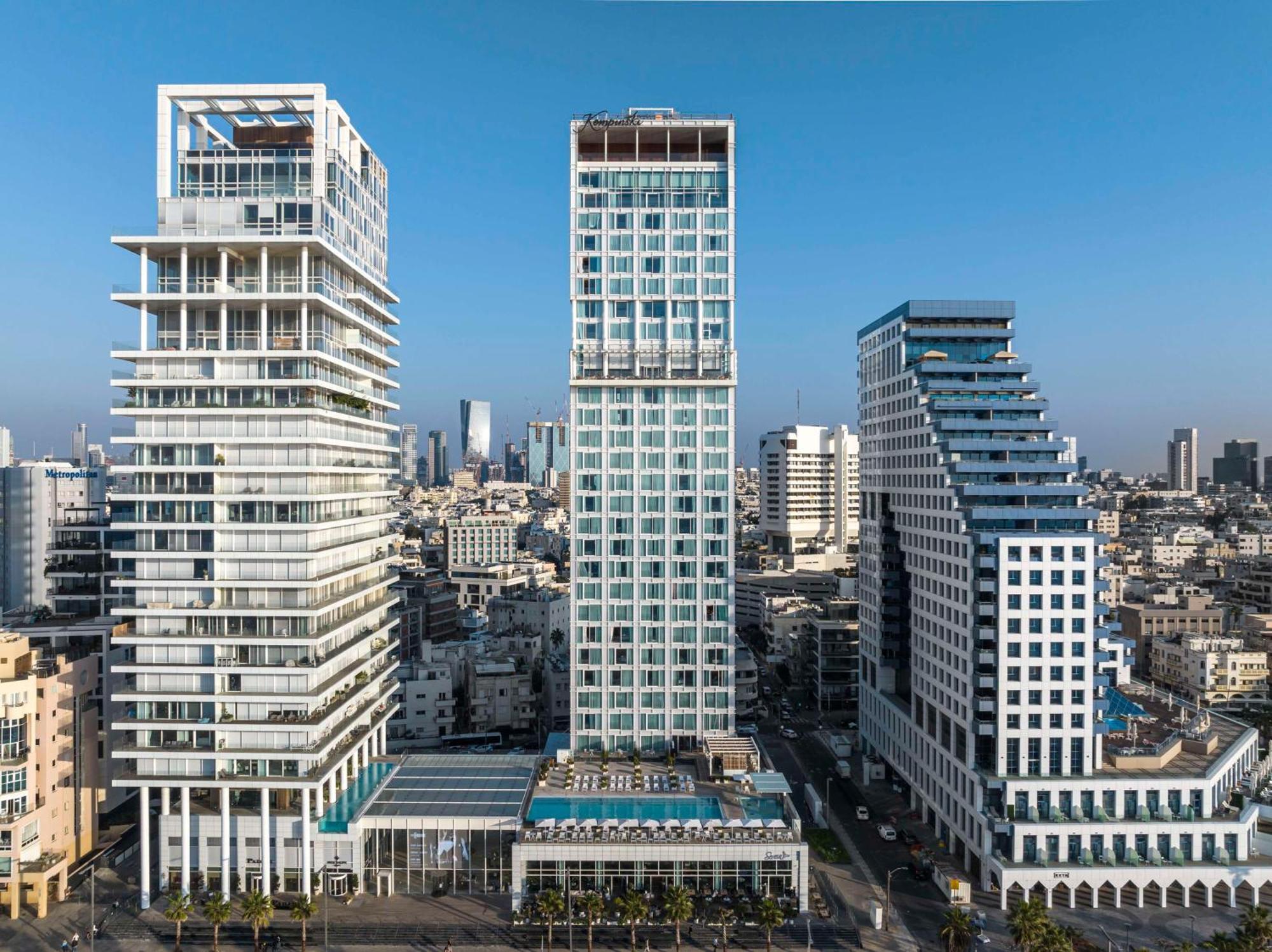 The David Kempinski Hotel