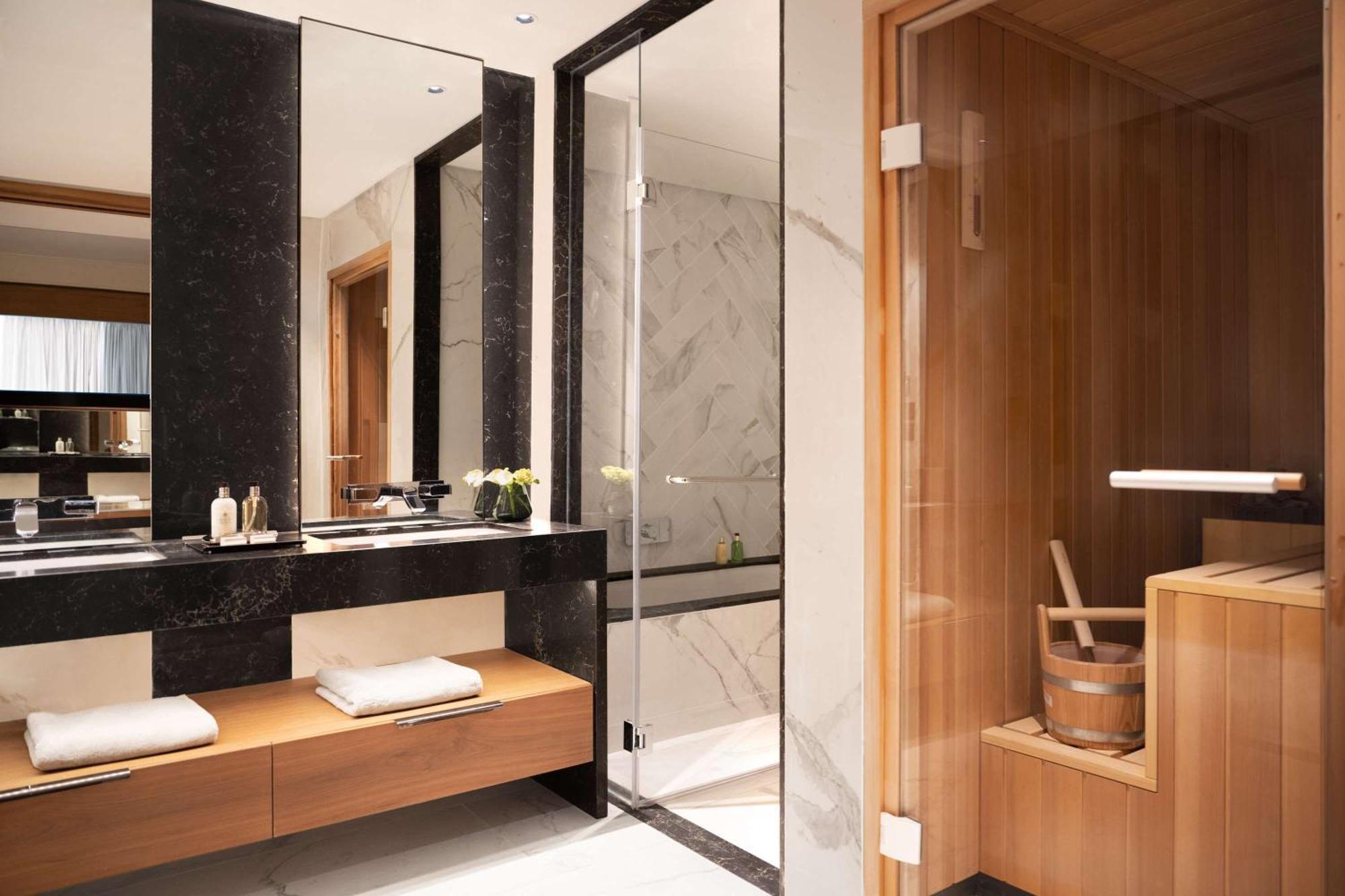 The David Kempinski Hotel 5*